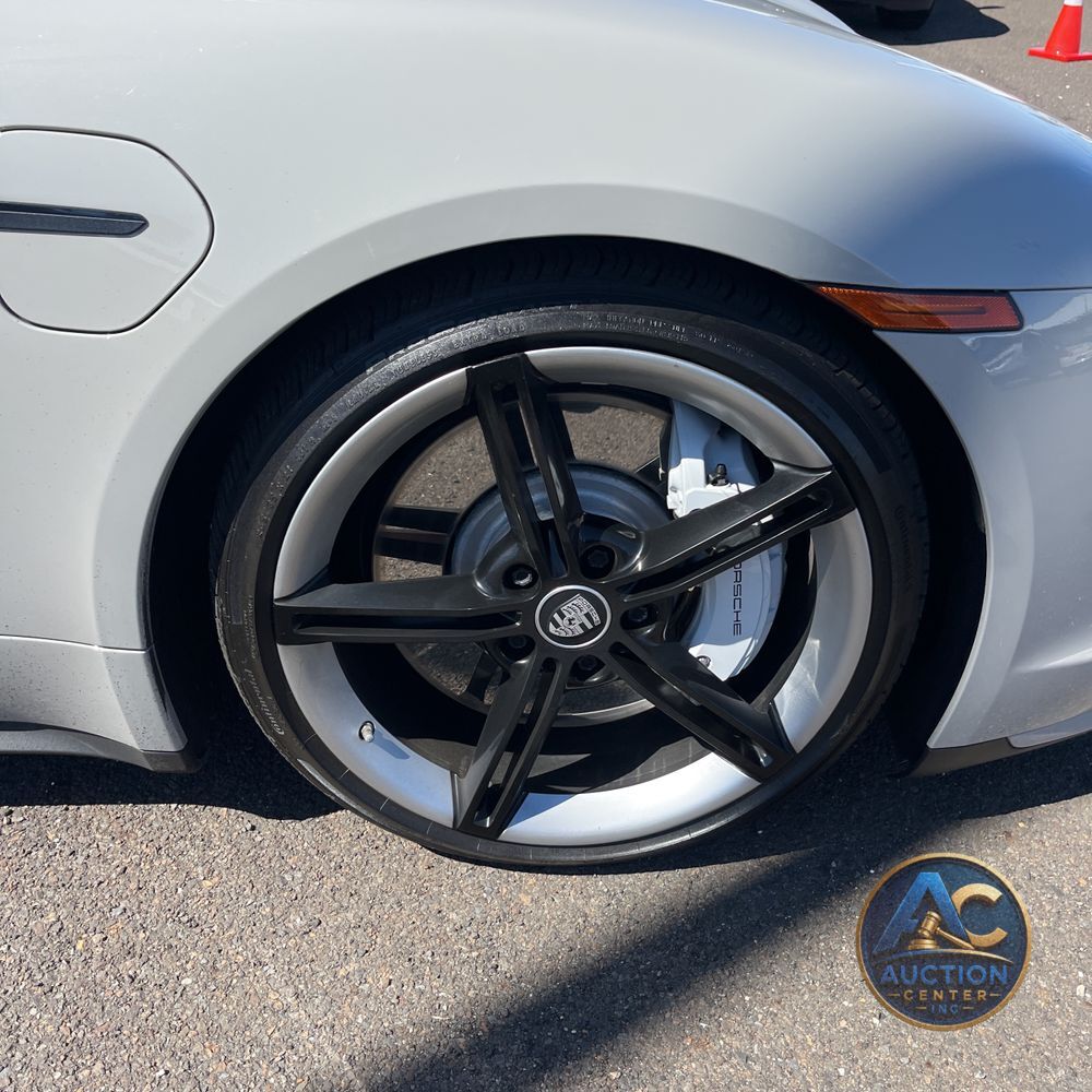 2021 Porsche Taycan Turbo