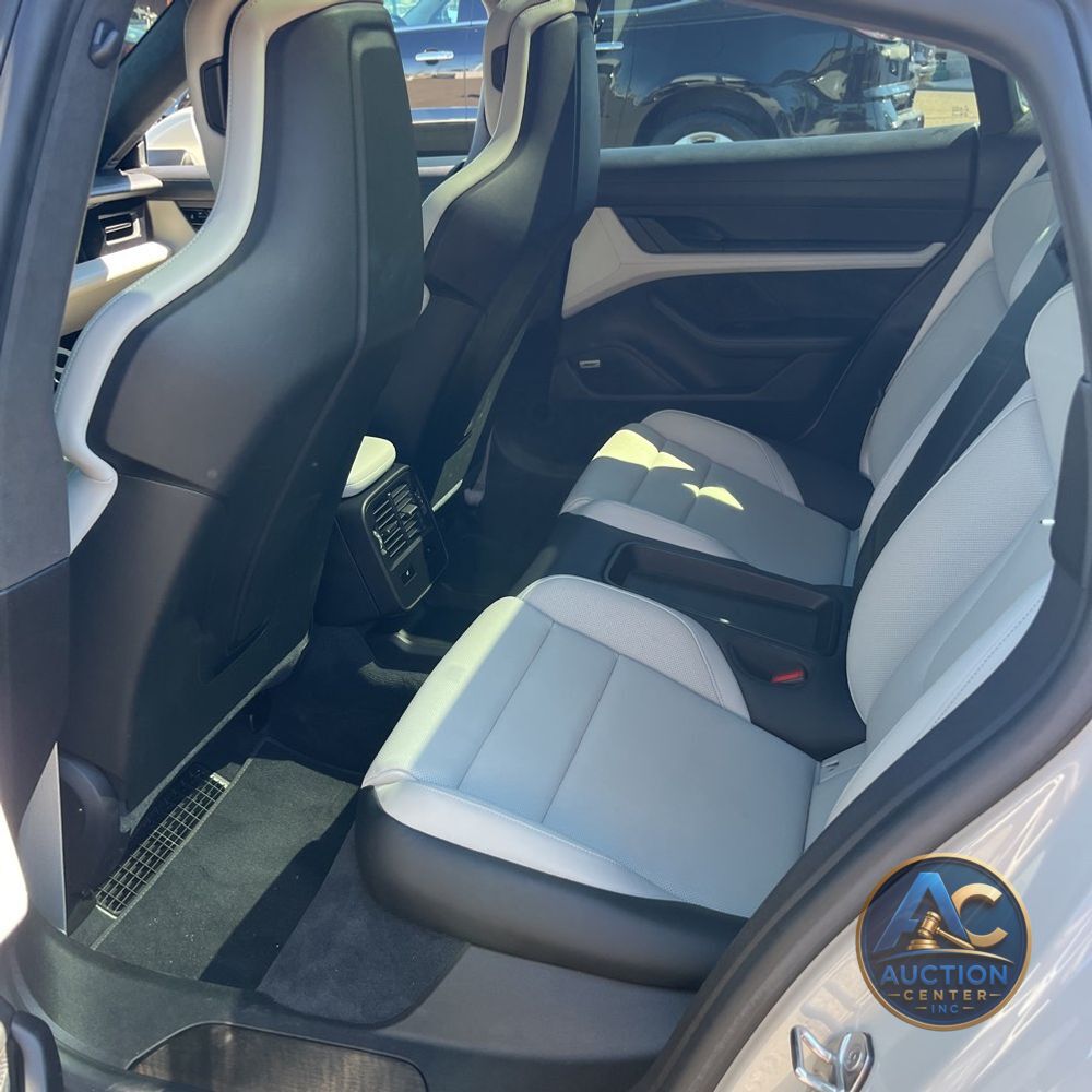 2021 Porsche Taycan Turbo