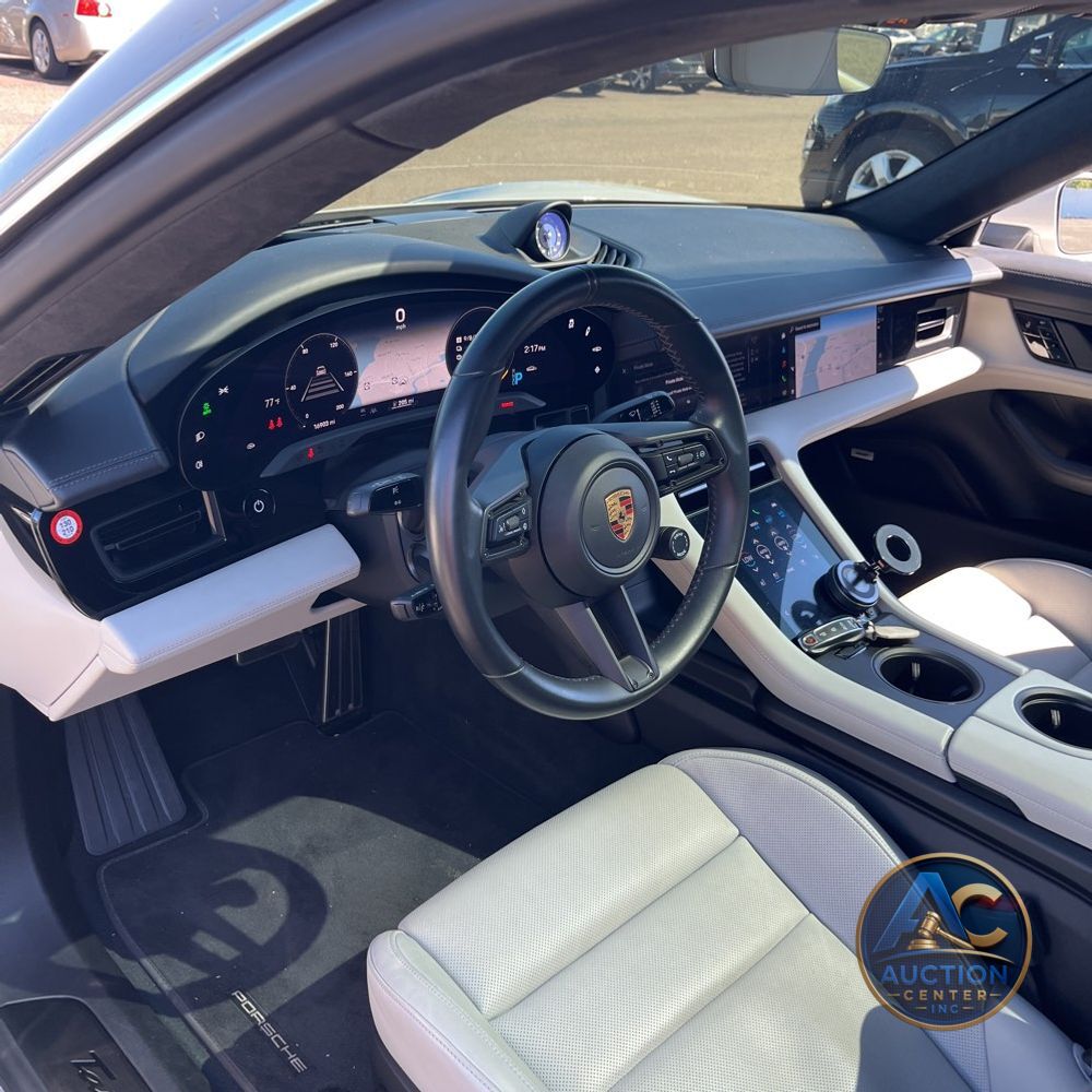 2021 Porsche Taycan Turbo