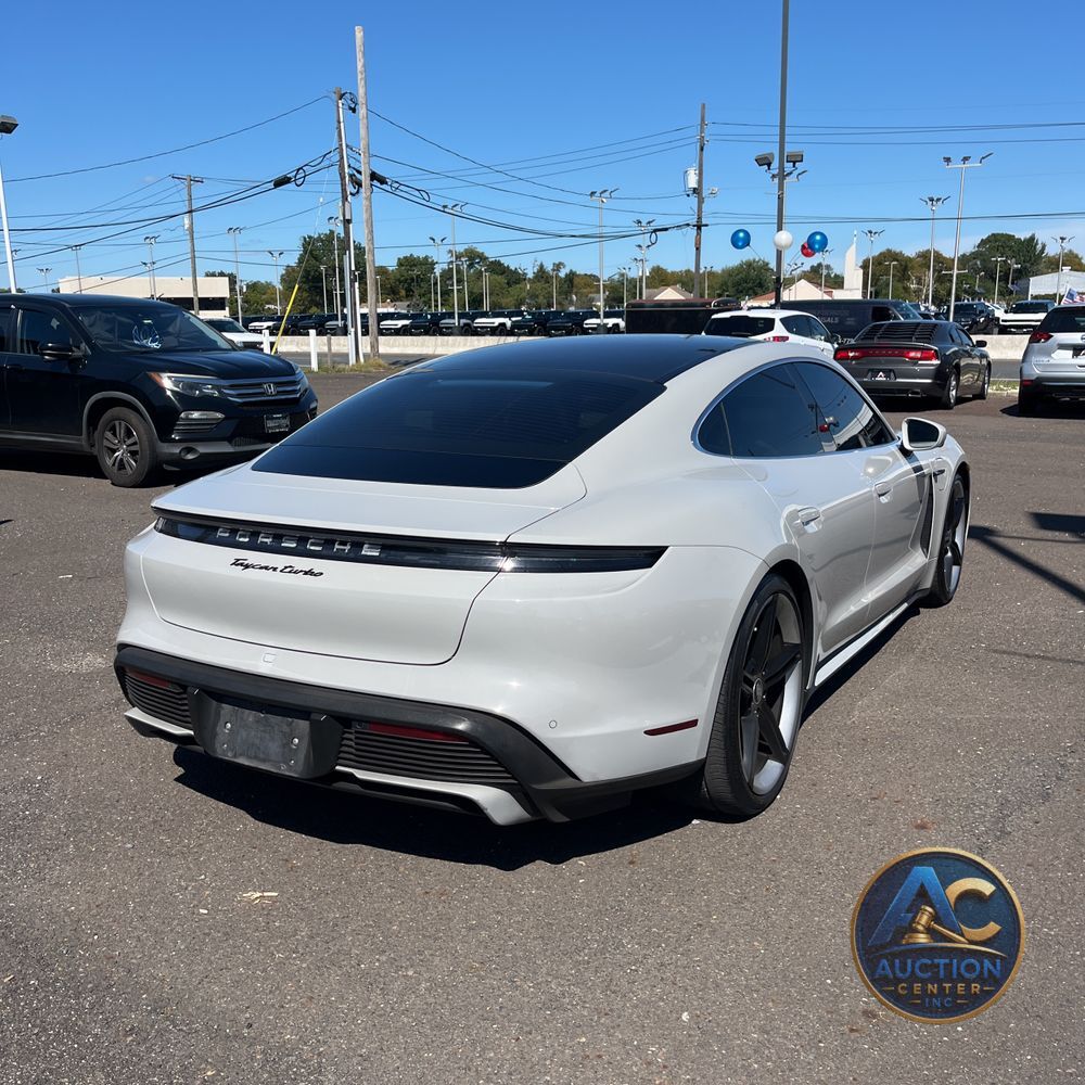 2021 Porsche Taycan Turbo