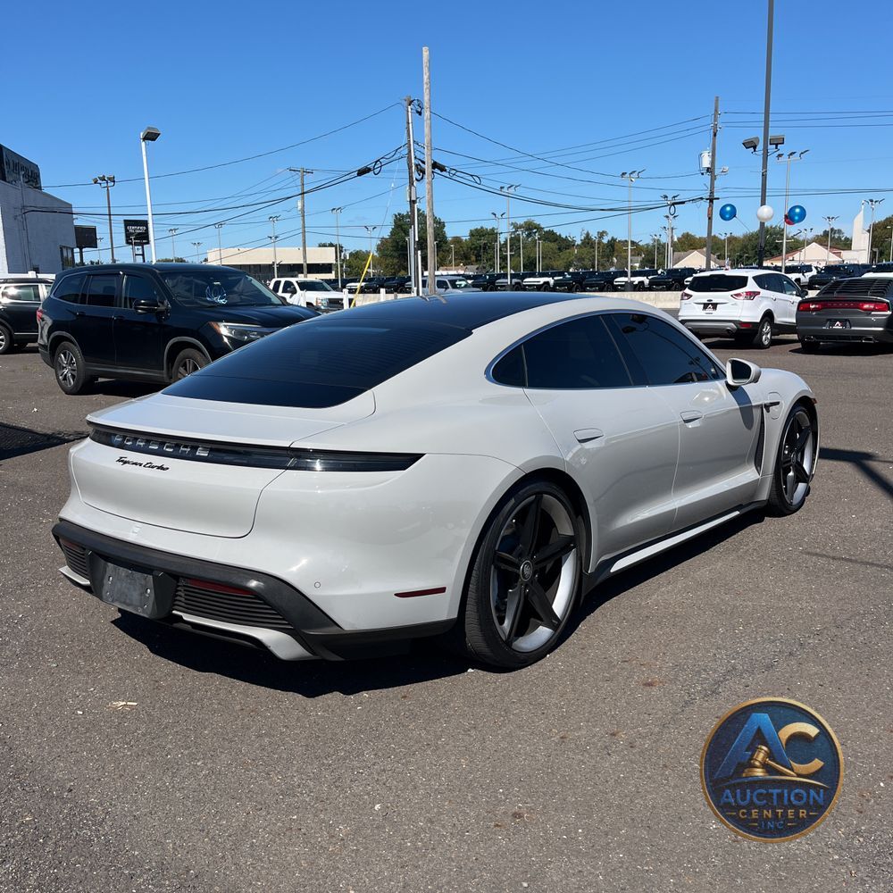2021 Porsche Taycan Turbo