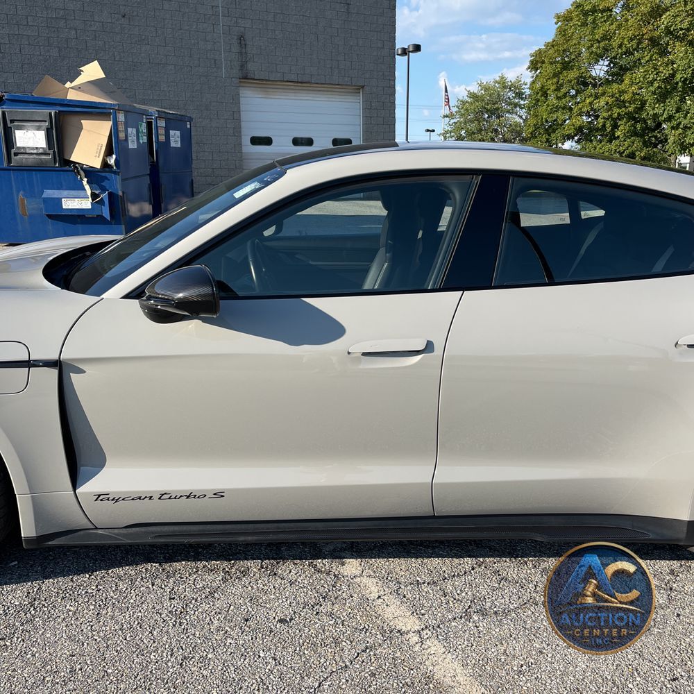 2021 Porsche Taycan Turbo S