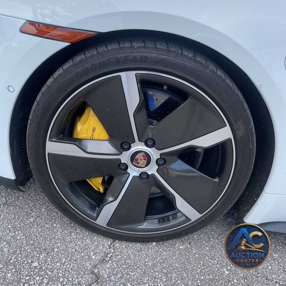 2020 Porsche Taycan Turbo S