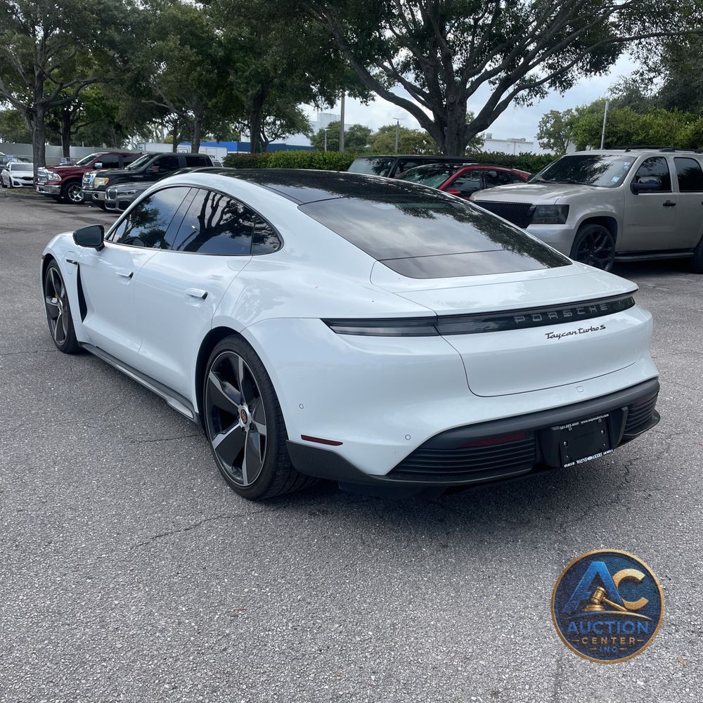 2020 Porsche Taycan Turbo S