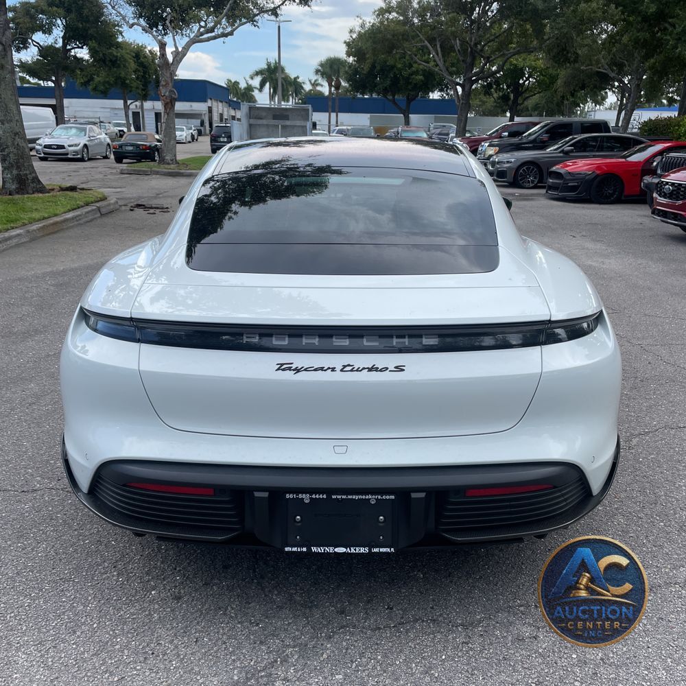 2020 Porsche Taycan Turbo S