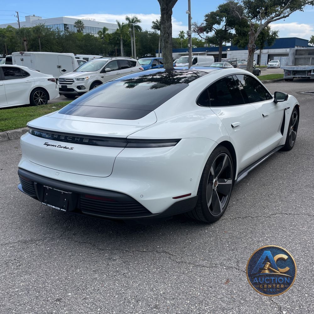 2020 Porsche Taycan Turbo S