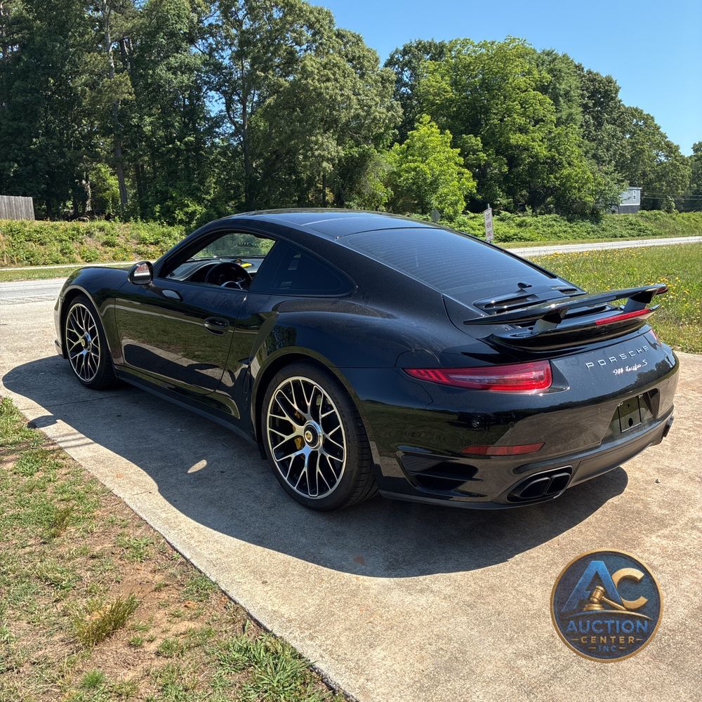 2016 Porsche 911 Turbo S