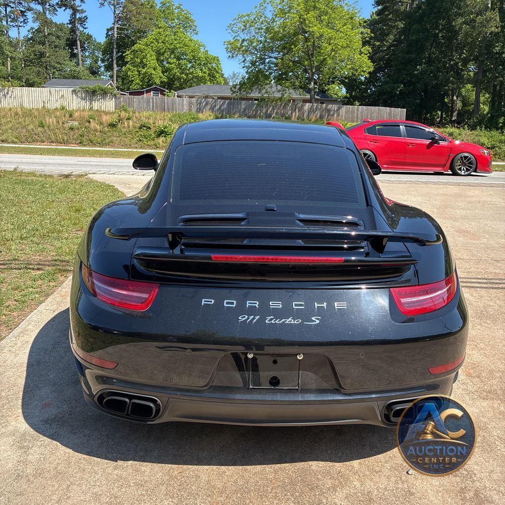 2016 Porsche 911 Turbo S