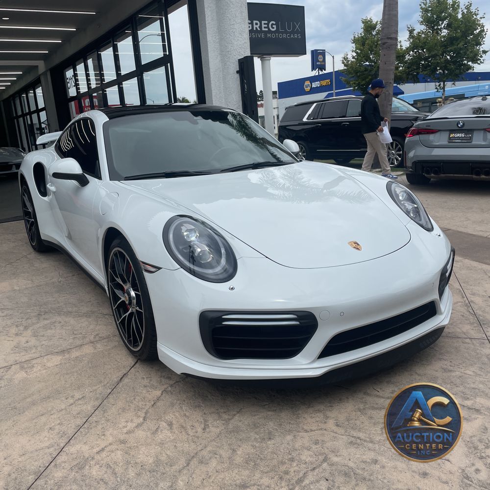 2017 Porsche 911 Carrera 4 Turbo S