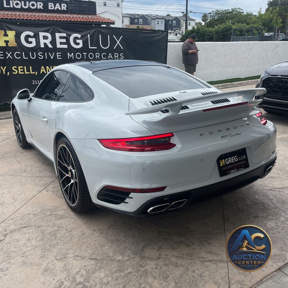 2017 Porsche 911 Carrera 4 Turbo S