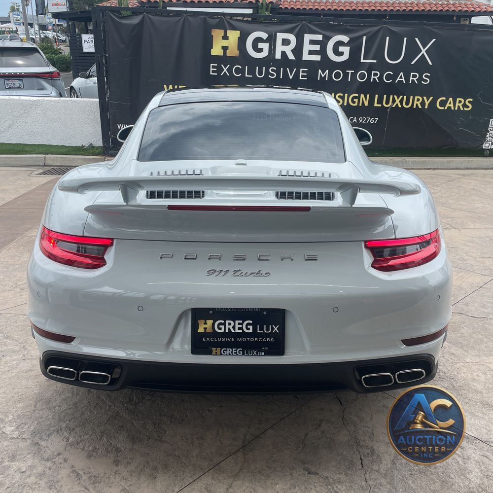 2017 Porsche 911 Carrera 4 Turbo S