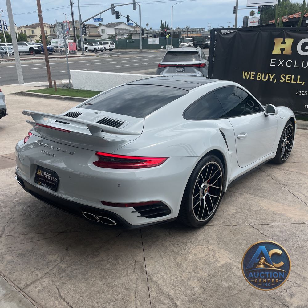 2017 Porsche 911 Carrera 4 Turbo S