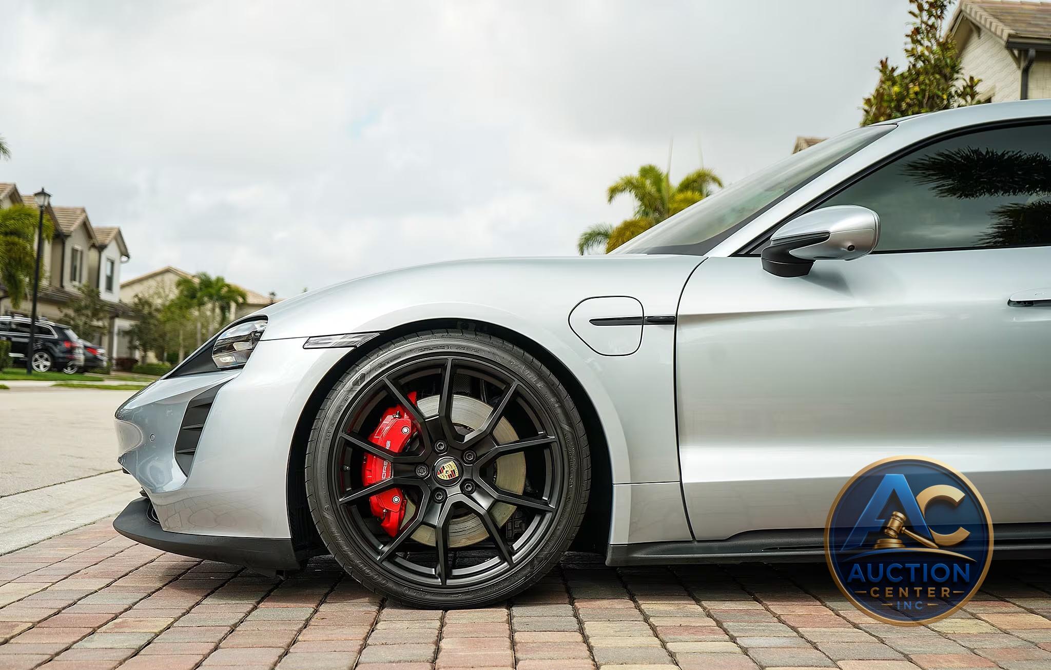 2024 Porsche Taycan GTS