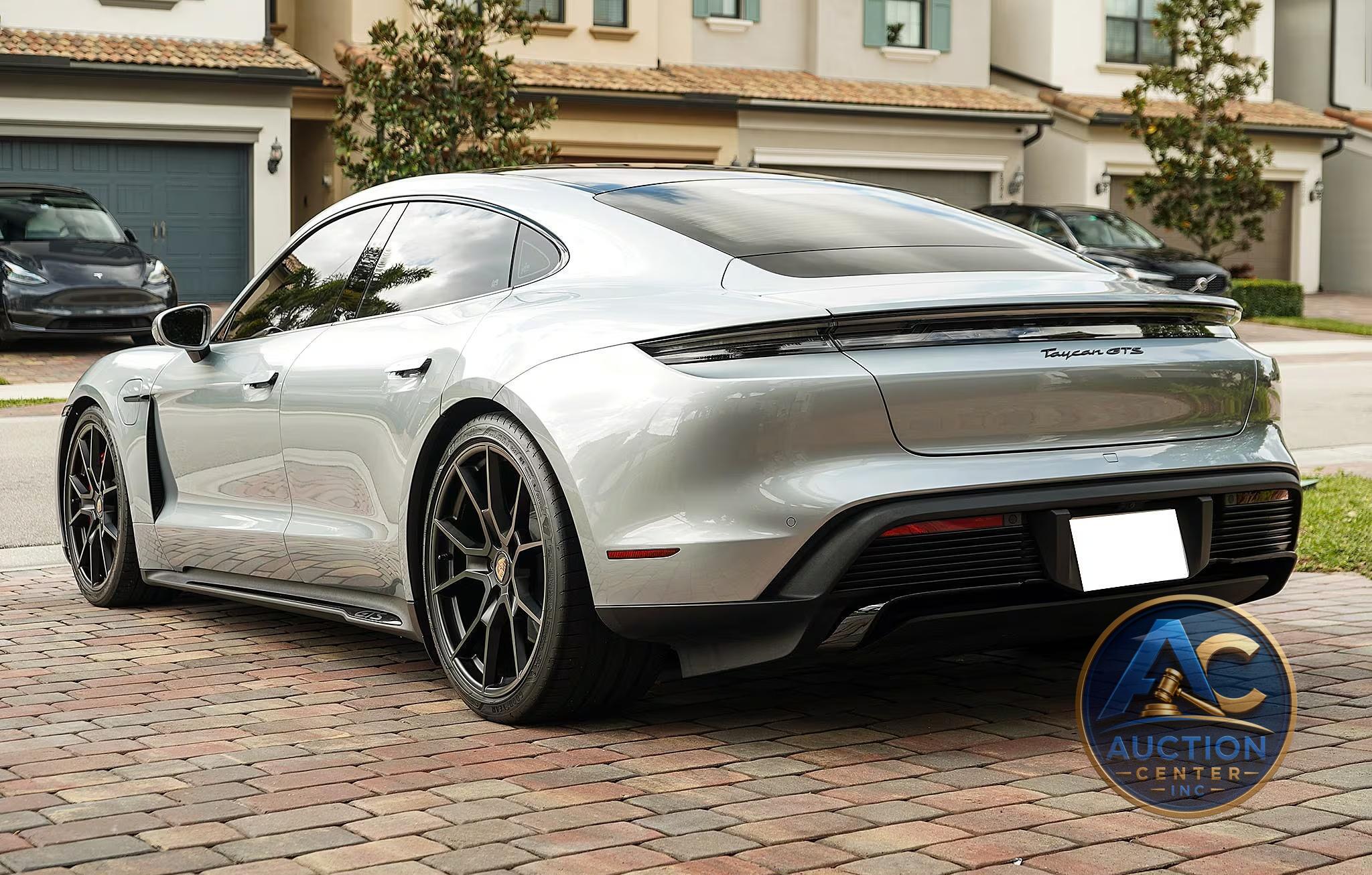 2024 Porsche Taycan GTS