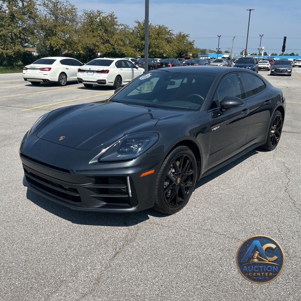 2025 Porsche Panamera 4 E-Hybrid