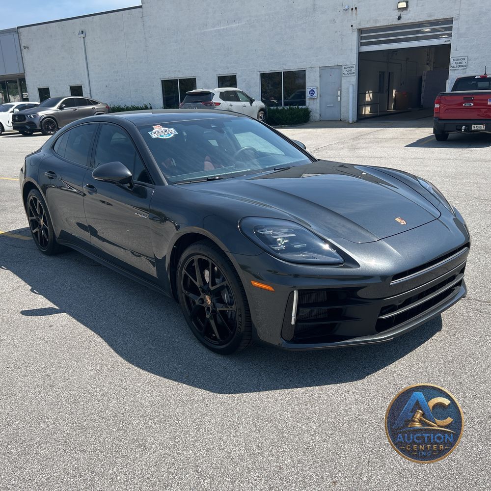 2025 Porsche Panamera 4 E-Hybrid