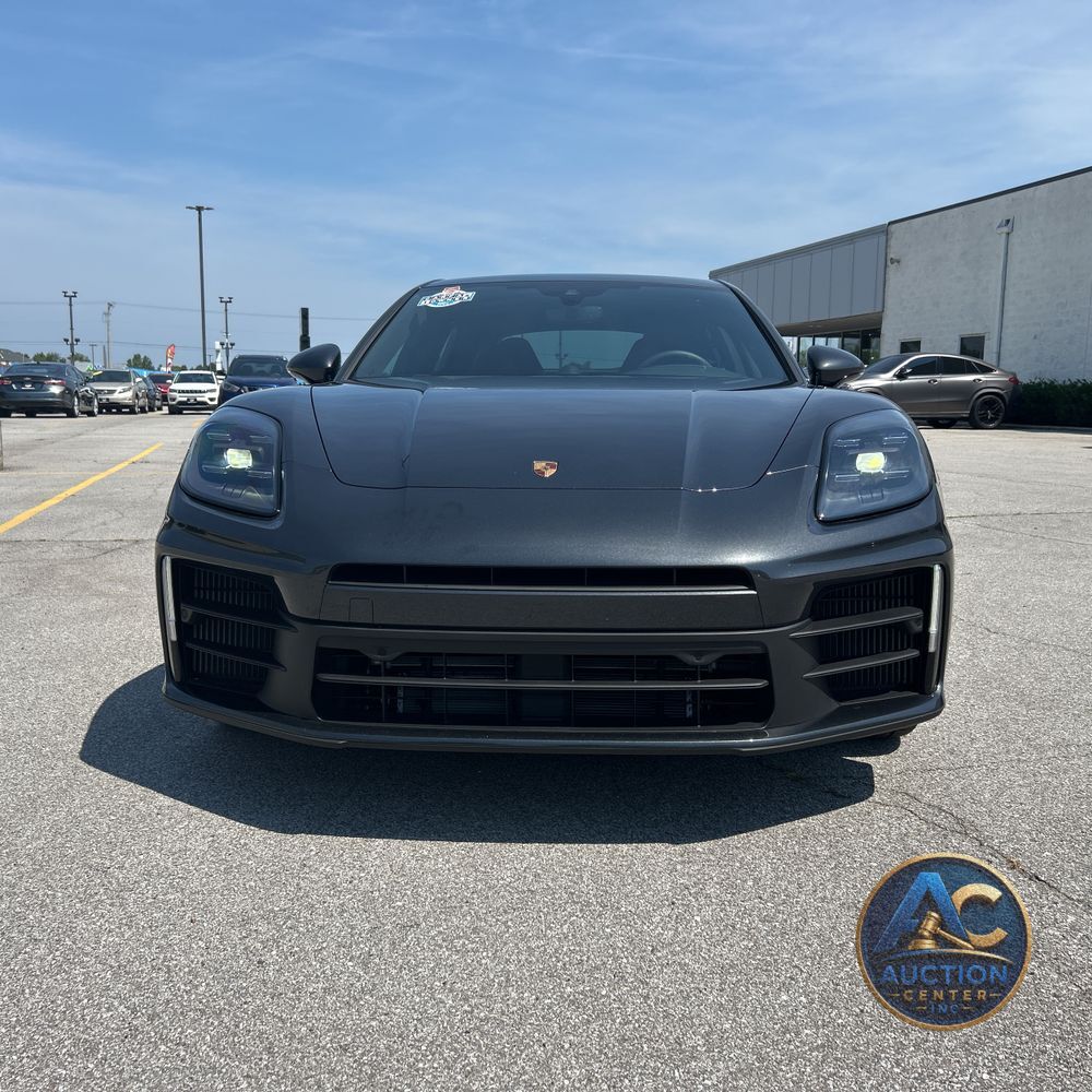 2025 Porsche Panamera 4 E-Hybrid