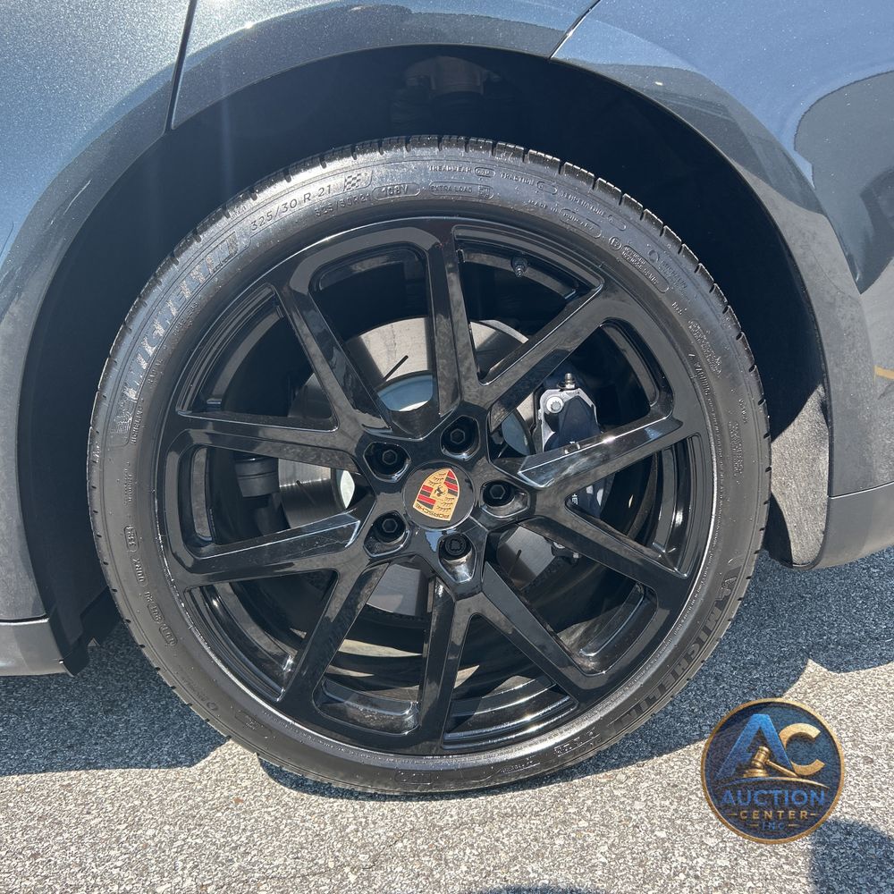 2025 Porsche Panamera 4 E-Hybrid