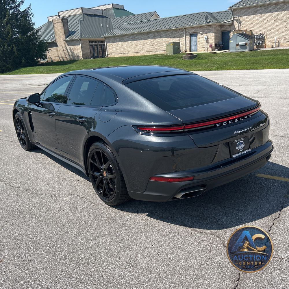 2025 Porsche Panamera 4 E-Hybrid