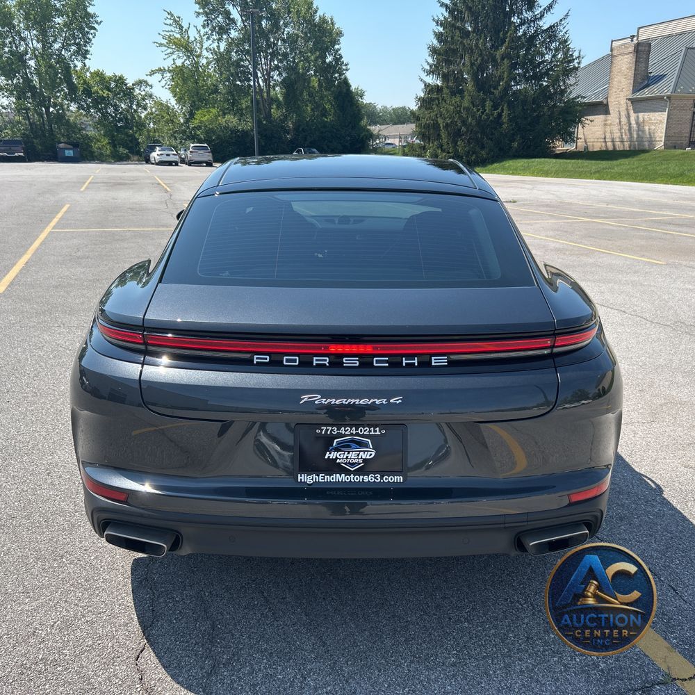 2025 Porsche Panamera 4 E-Hybrid