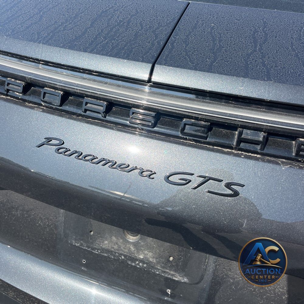 2022 Porsche Panamera GTS