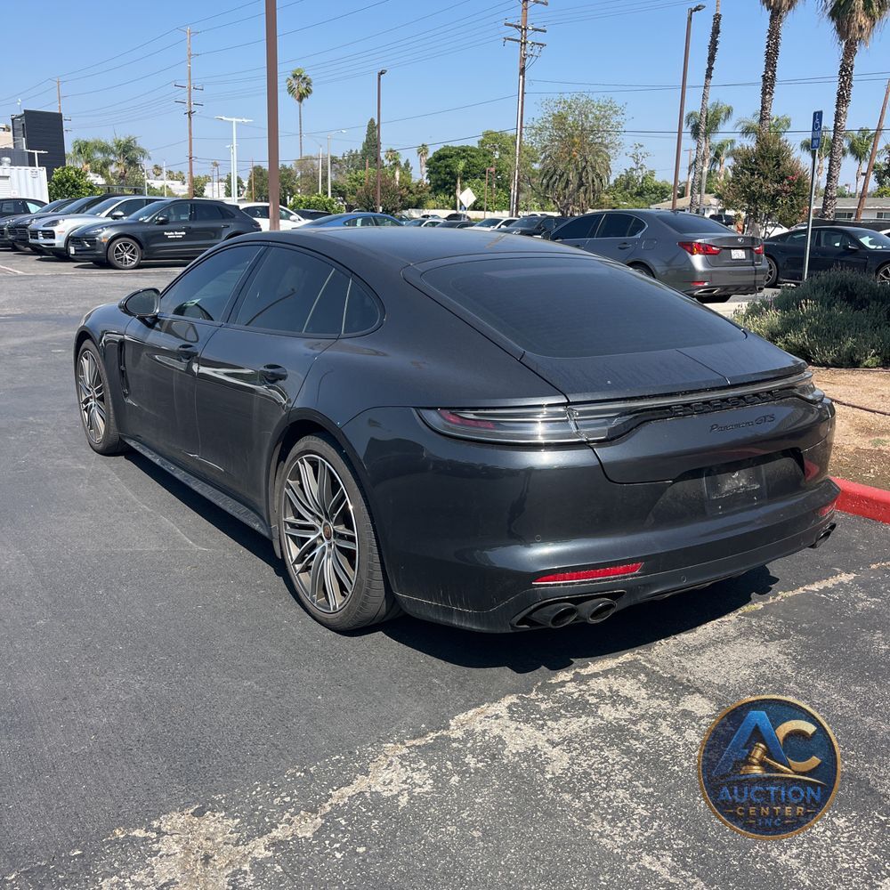 2022 Porsche Panamera GTS