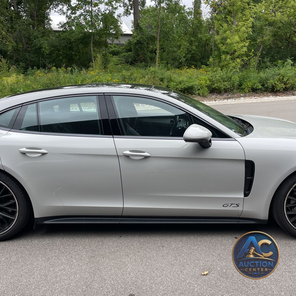 2022 Porsche Panamera GTS