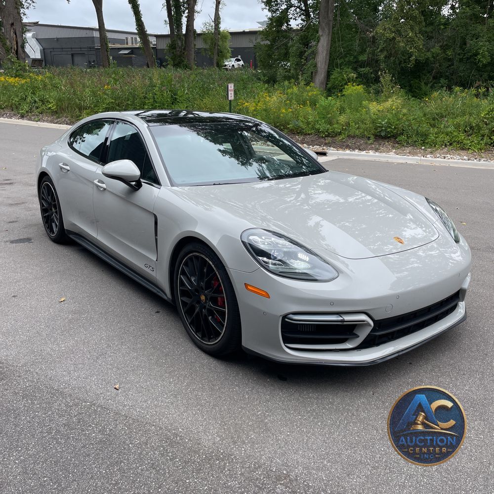2022 Porsche Panamera GTS