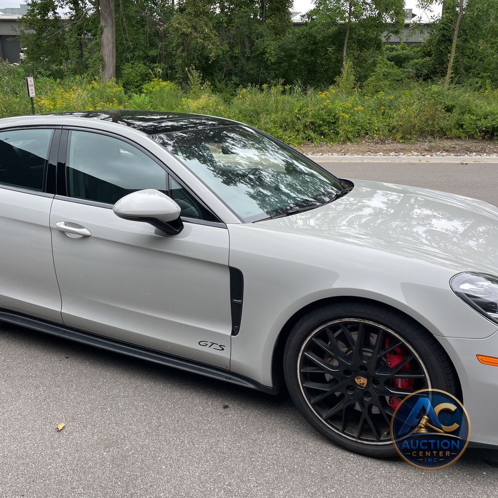2022 Porsche Panamera GTS
