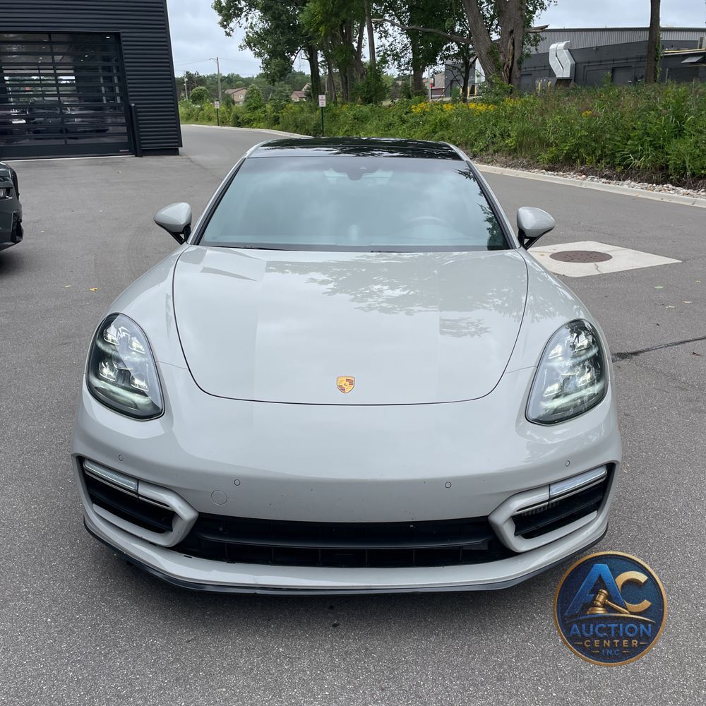2022 Porsche Panamera GTS