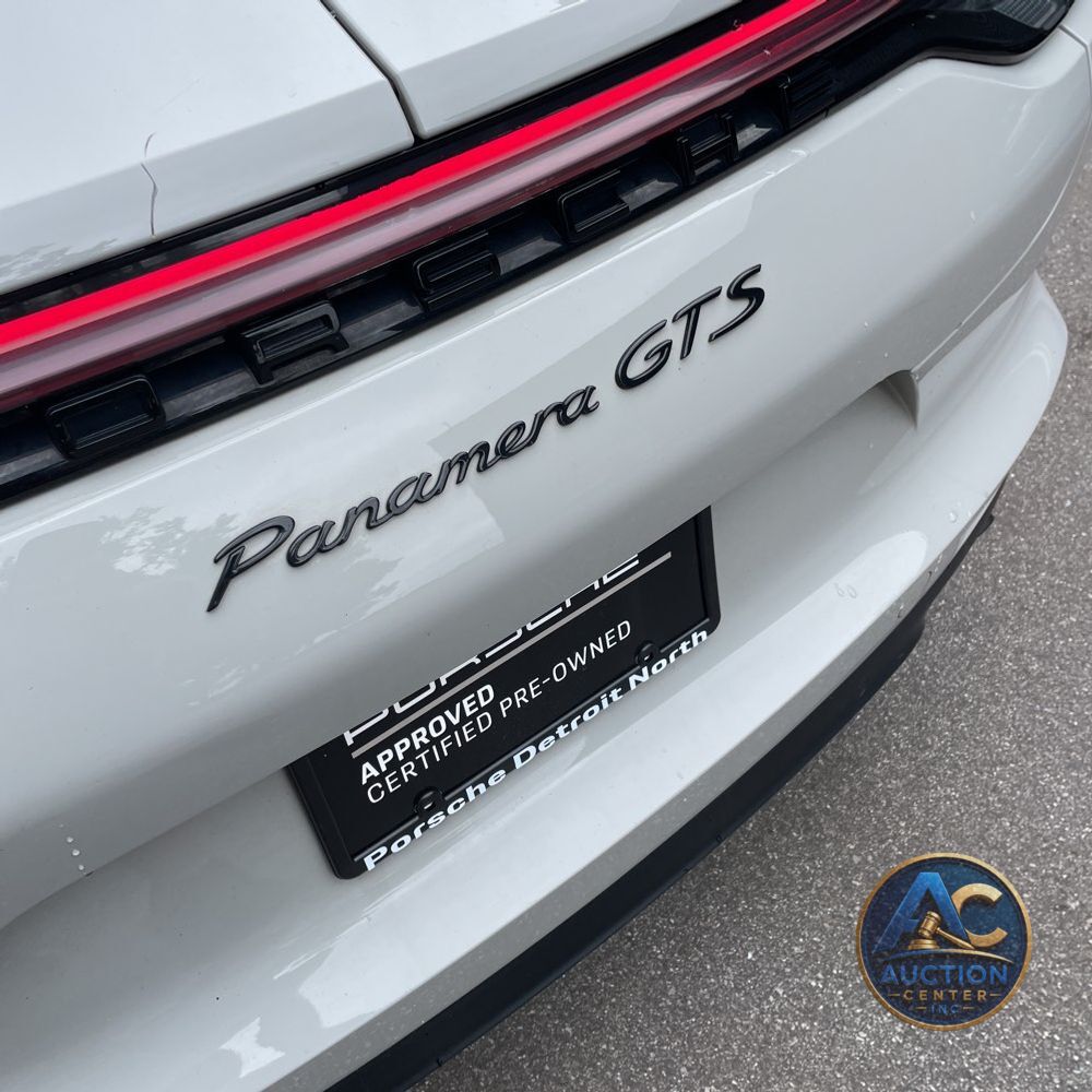 2022 Porsche Panamera GTS