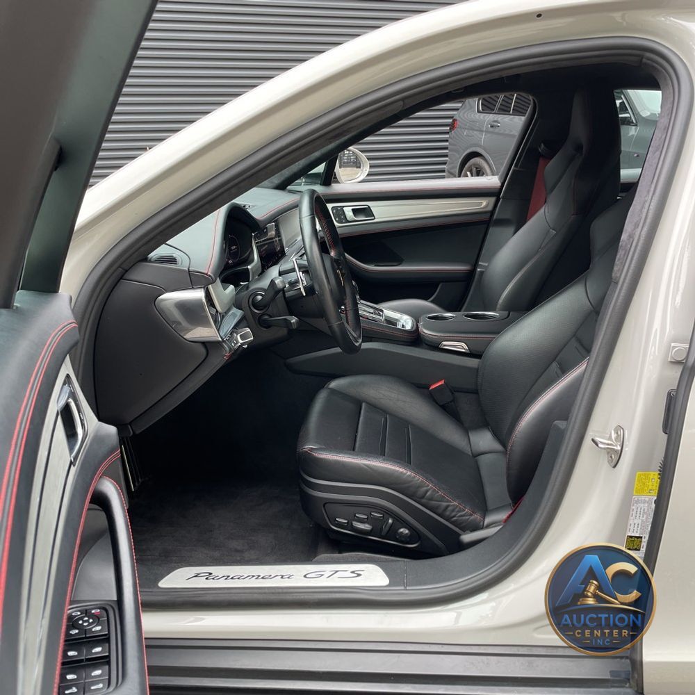 2022 Porsche Panamera GTS