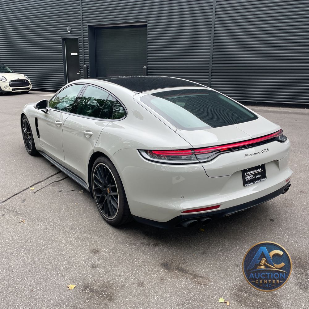 2022 Porsche Panamera GTS