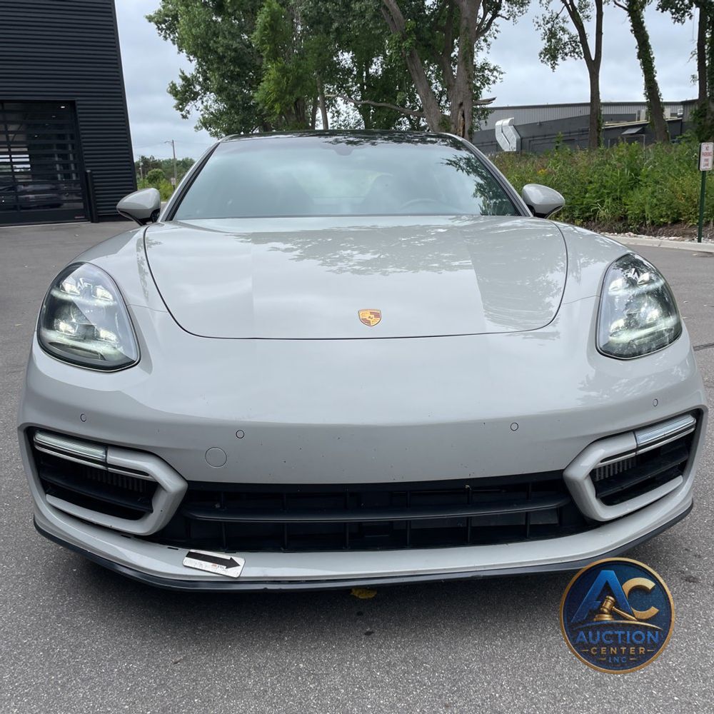 2022 Porsche Panamera GTS