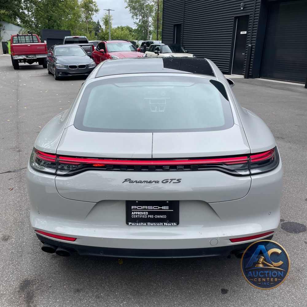 2022 Porsche Panamera GTS