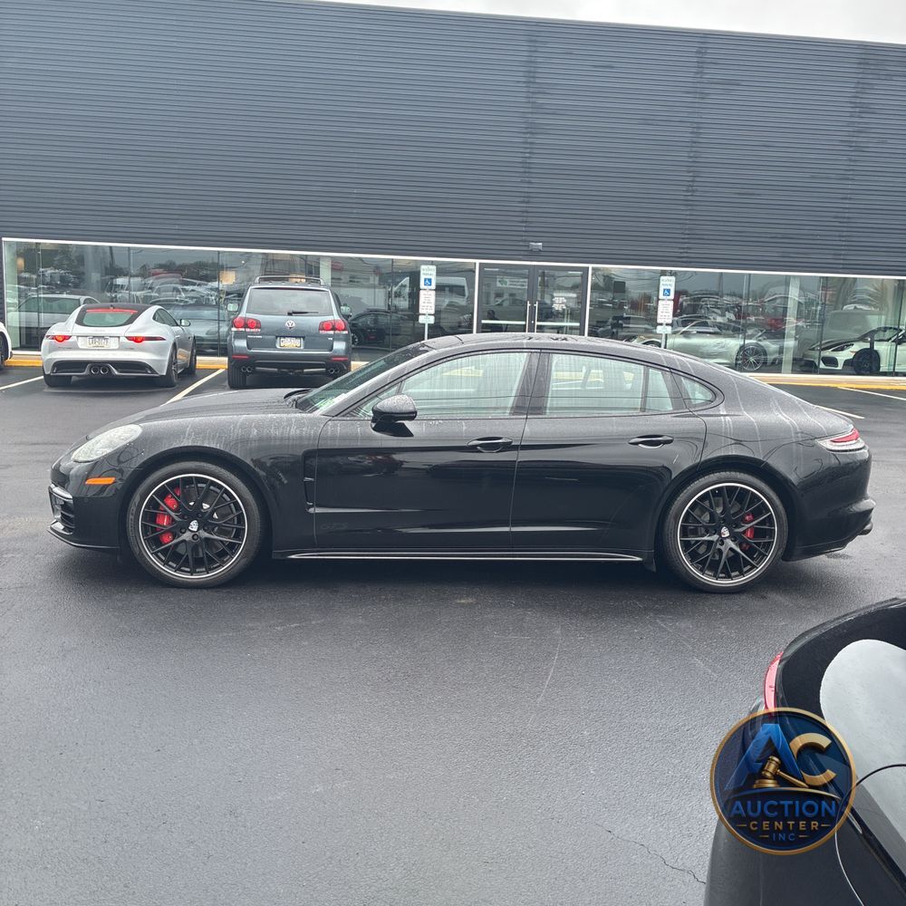 2019 Porsche Panamera GTS