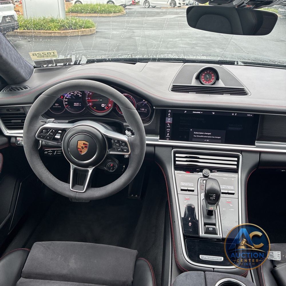 2019 Porsche Panamera GTS