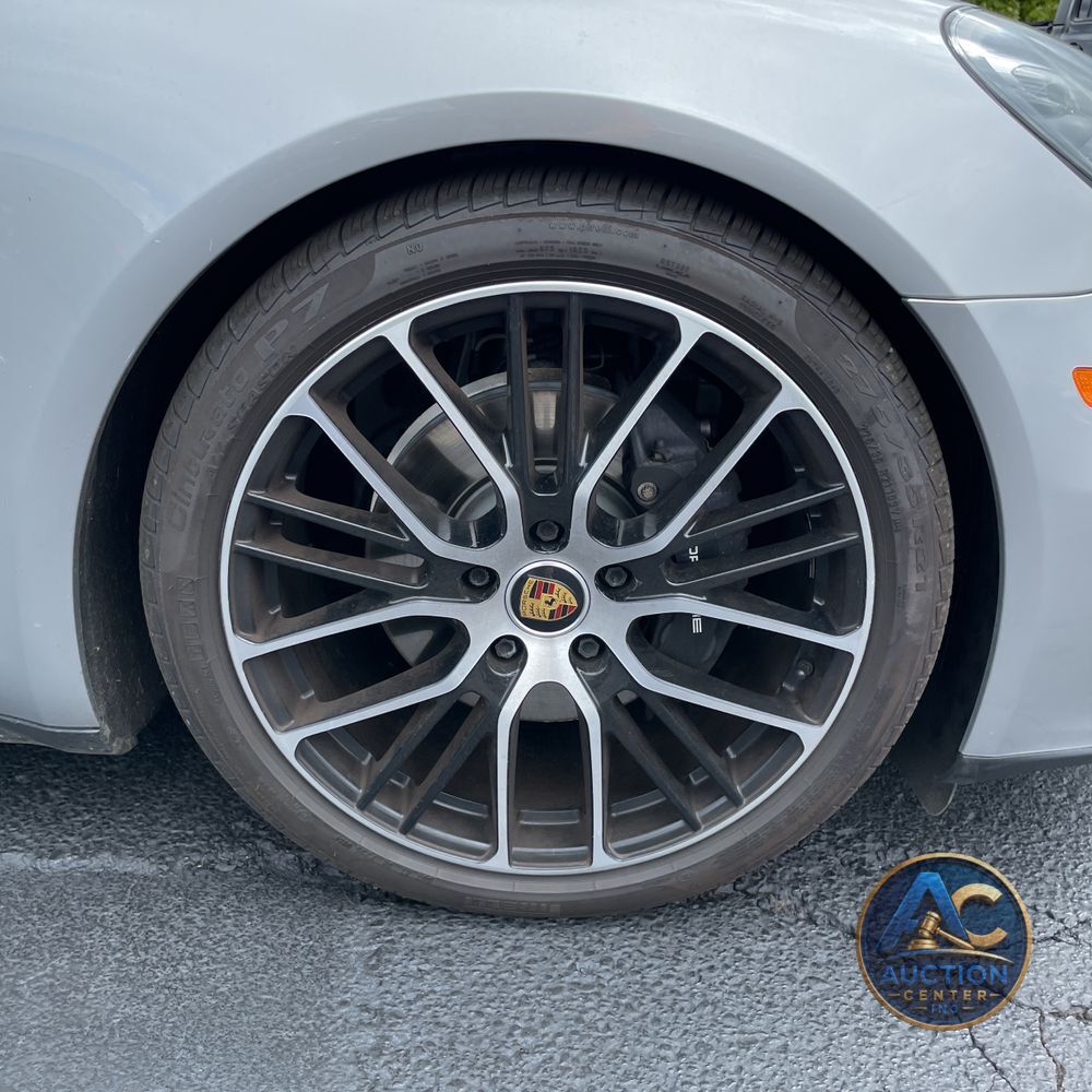 2022 Porsche Panamera Platinum Edition