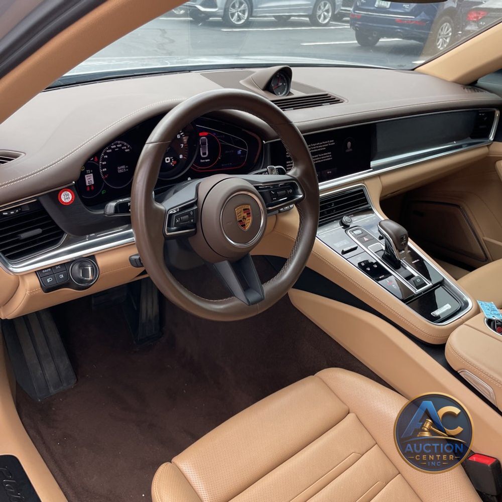 2022 Porsche Panamera Platinum Edition
