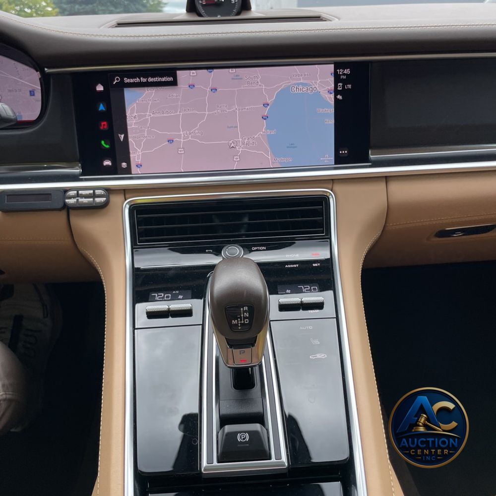 2022 Porsche Panamera Platinum Edition