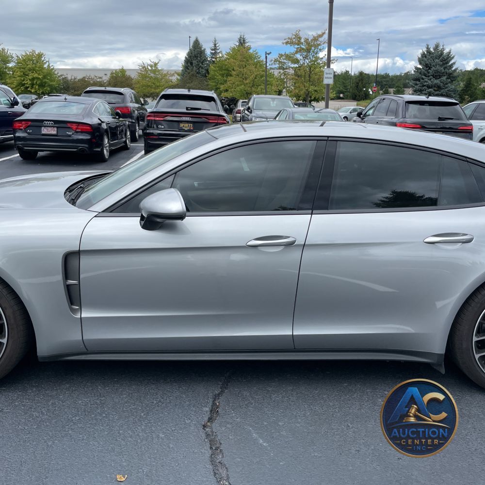 2022 Porsche Panamera Platinum Edition