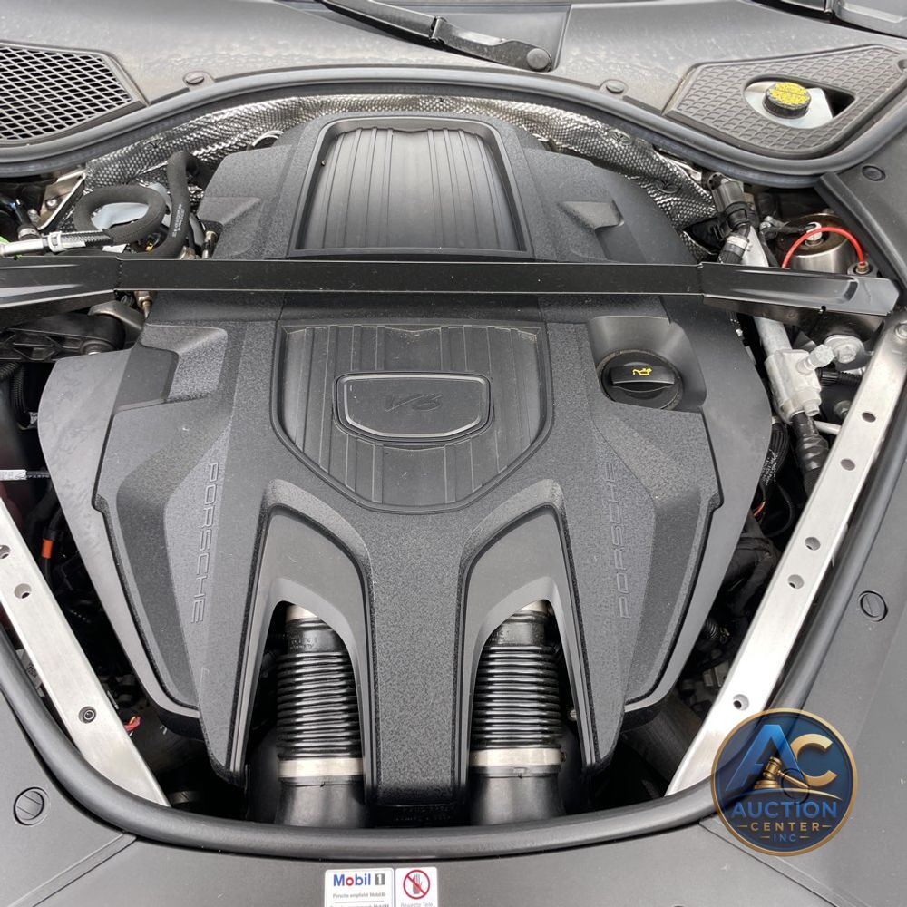 2022 Porsche Panamera Platinum Edition