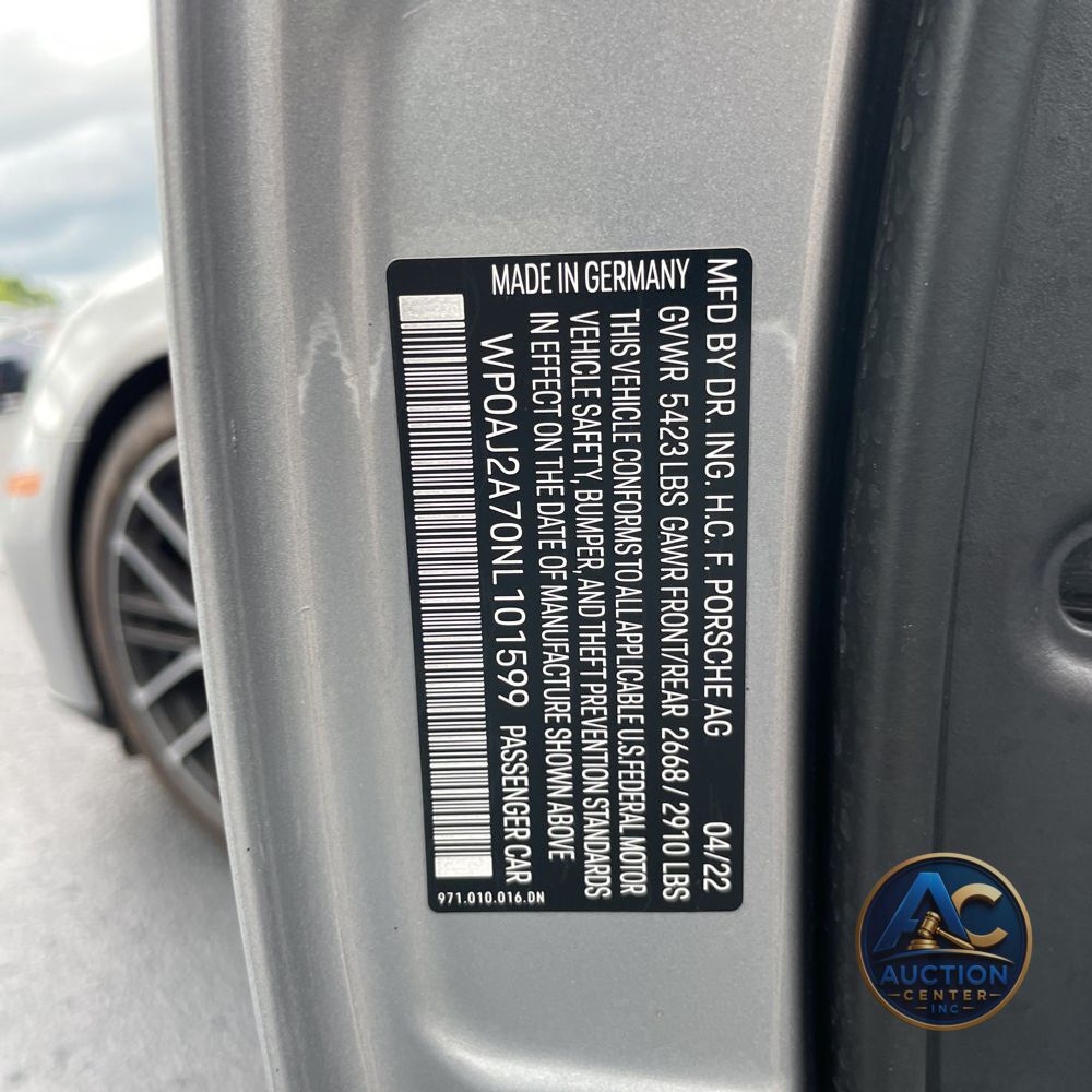 2022 Porsche Panamera Platinum Edition