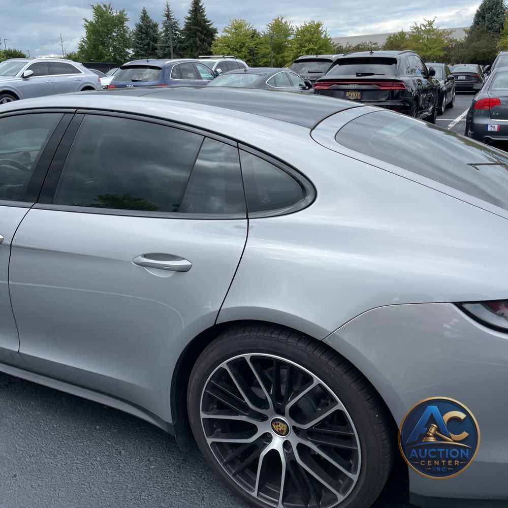 2022 Porsche Panamera Platinum Edition