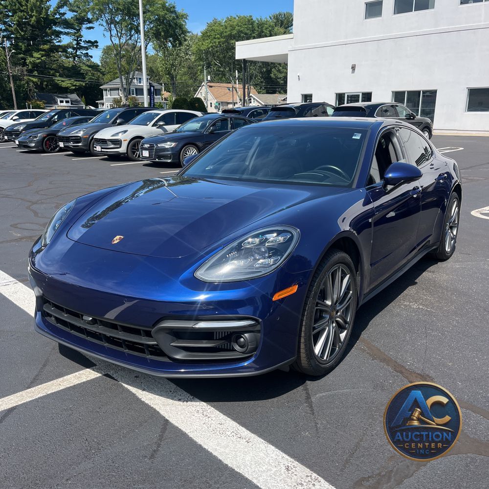 2023 Porsche Panamera 4