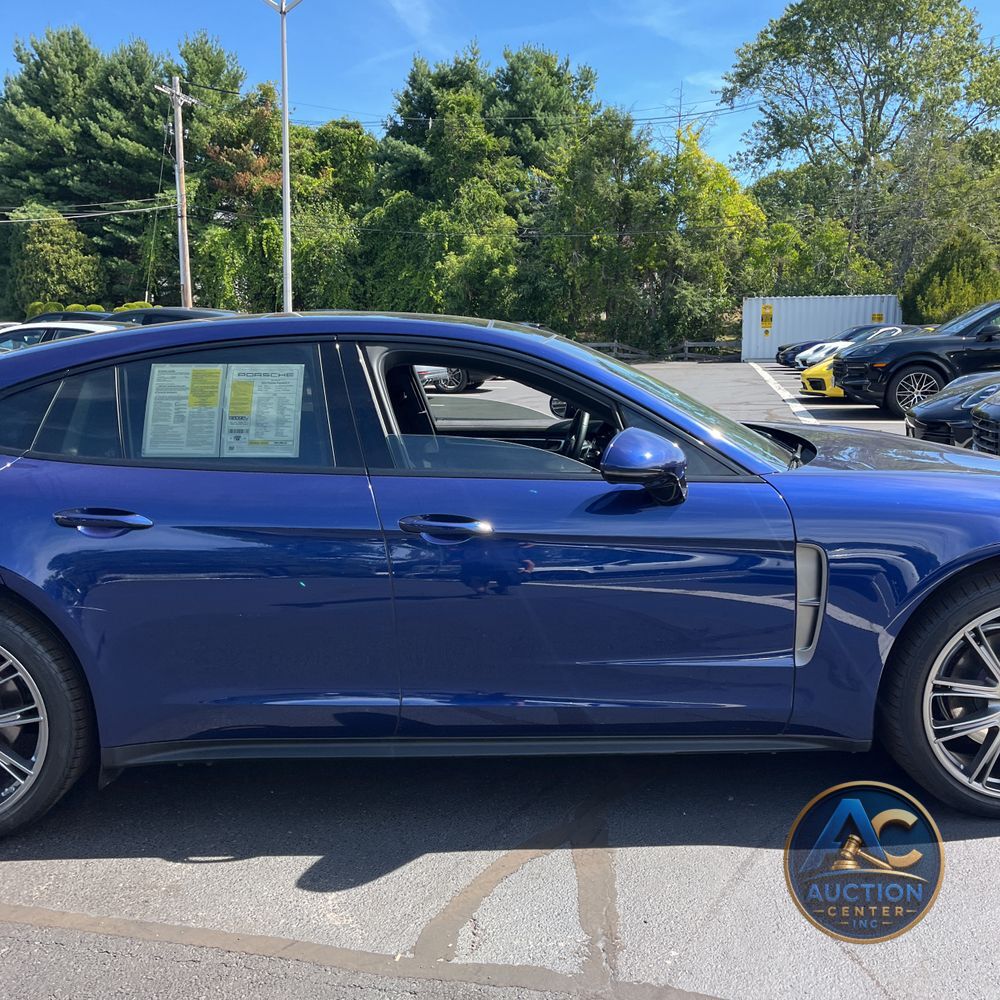 2023 Porsche Panamera 4
