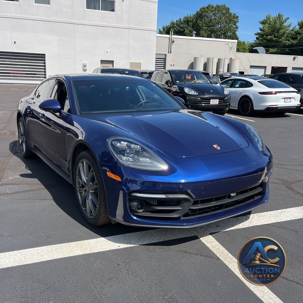 2023 Porsche Panamera 4