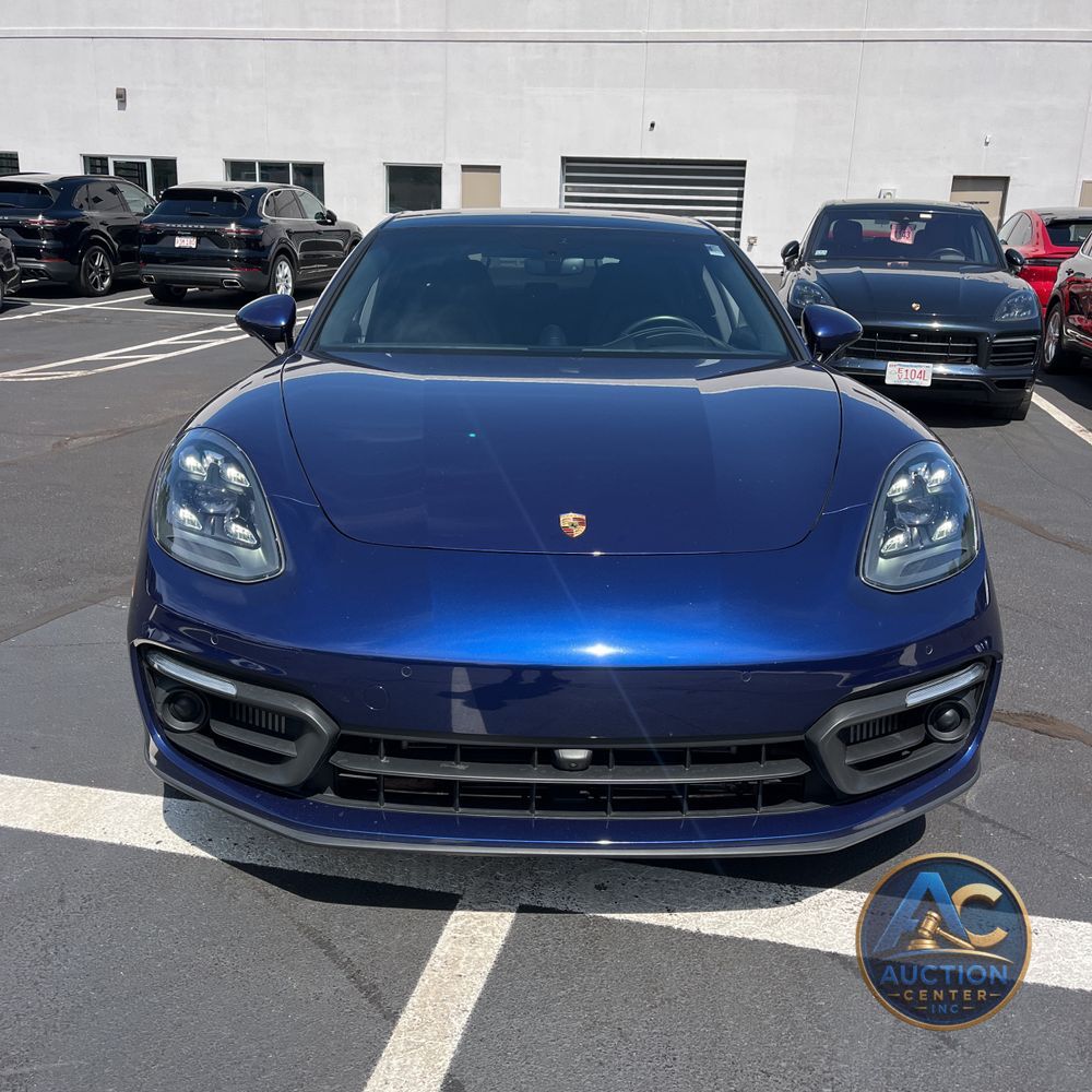 2023 Porsche Panamera 4