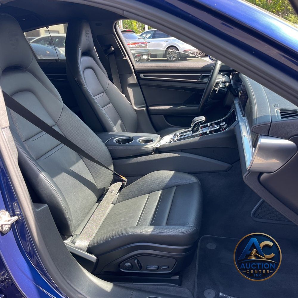 2023 Porsche Panamera 4