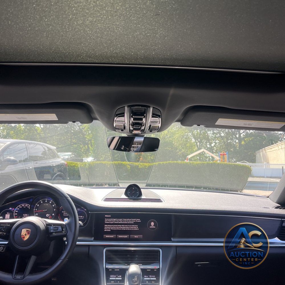 2023 Porsche Panamera 4